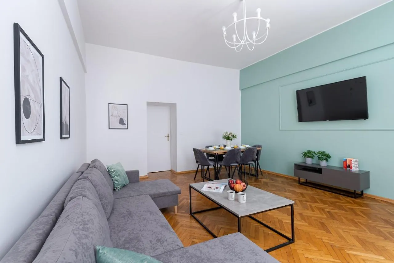 Brzozowa Apartments By Hostly 크라쿠프