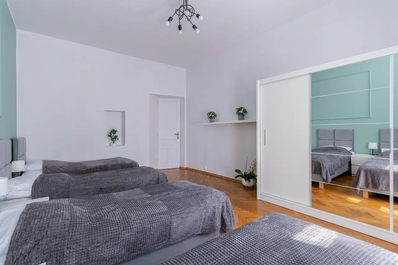 Brzozowa Apartments By Hostly Krakow 0*,