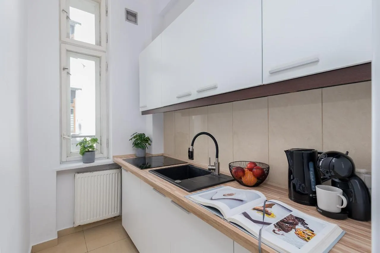 Brzozowa Apartments By Hostly Krakow