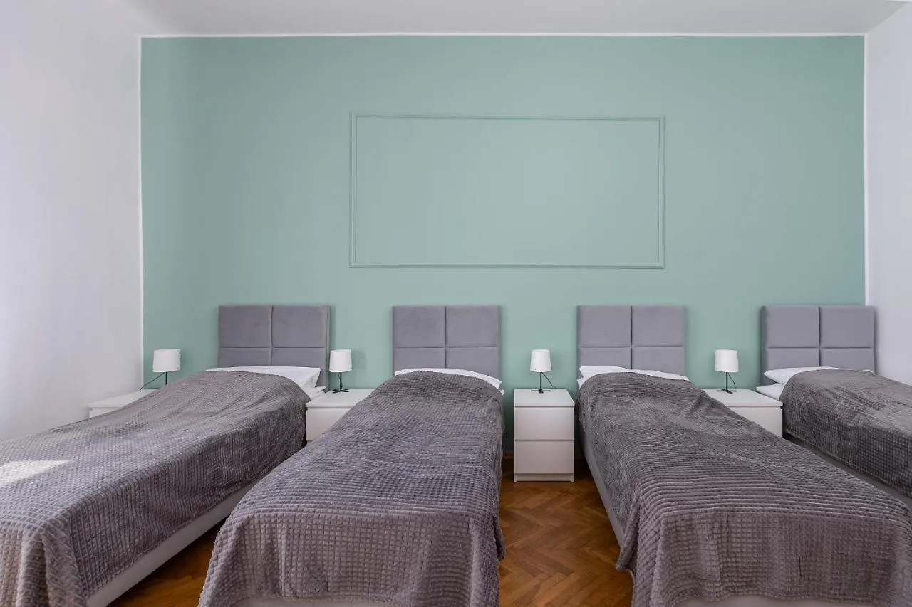 Brzozowa Apartments By Hostly Krakow 0*,