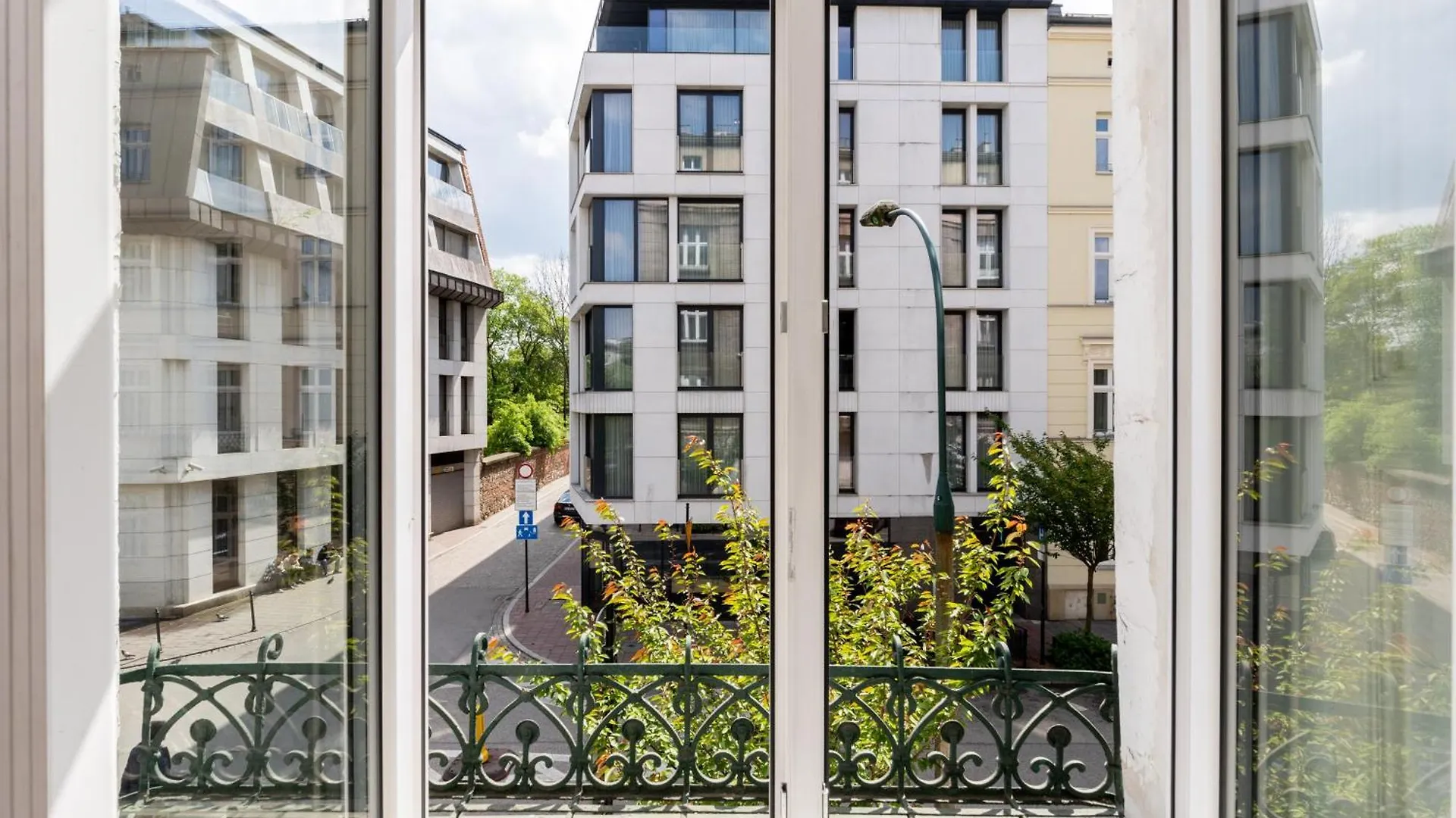 Brzozowa Apartments By Hostly Krakow