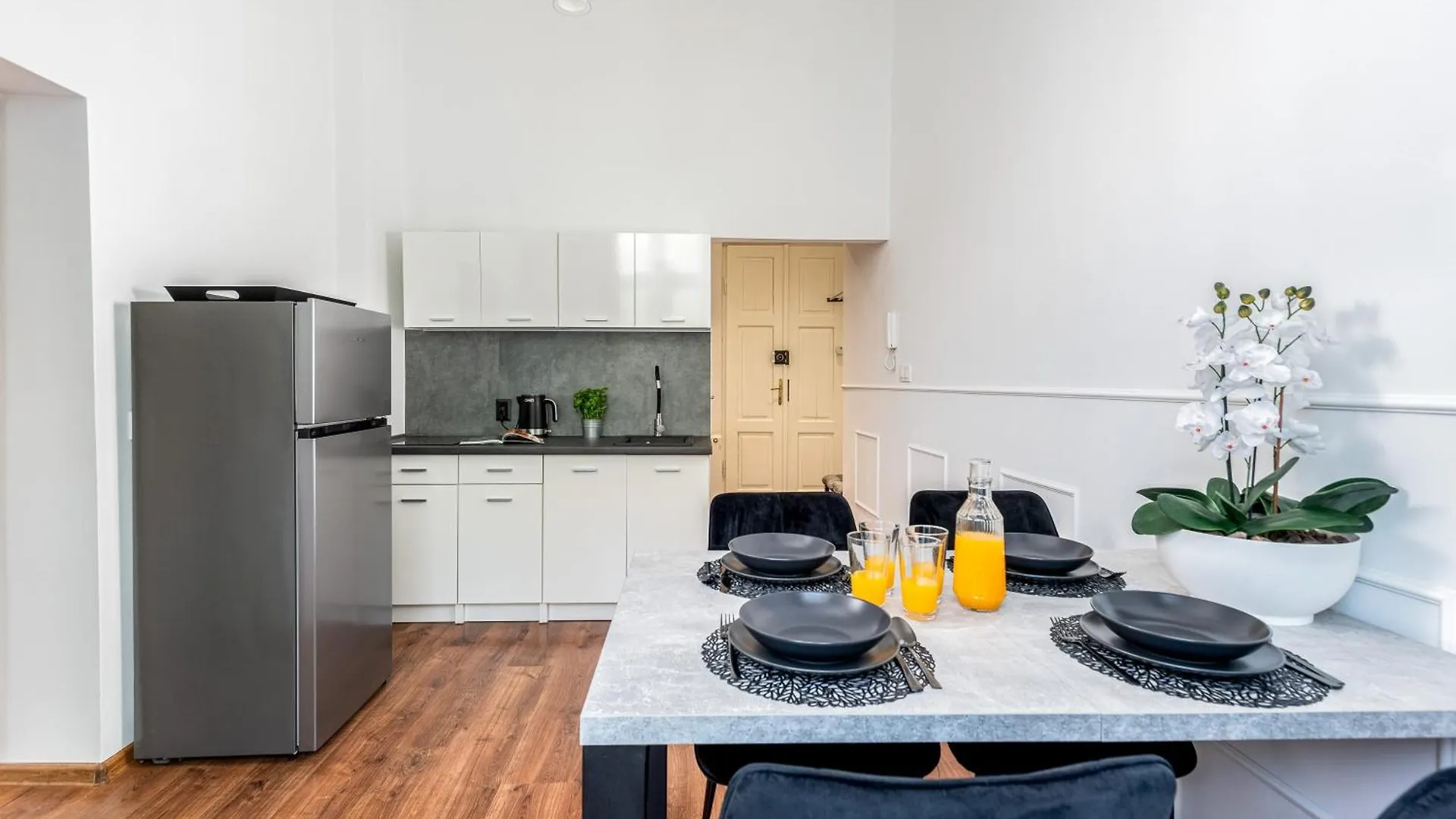 Brzozowa Apartments By Hostly Krakow